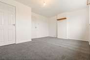3 Bedroom - Photo 4
