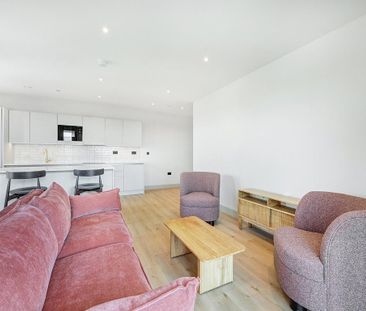 3 bedroom apartment to rent - Photo 2