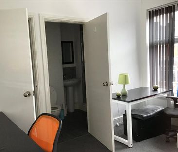 6 bedroom terraced house to rent - Photo 3