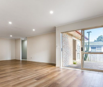 Stunning 4BR Family Home in Flat Bush - Photo 1