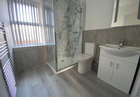 Birmingham Road, Rowley Regis - Photo 5