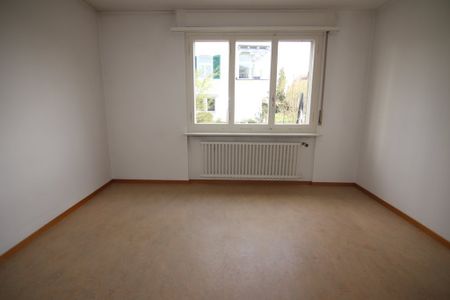 "Charmante 3.5-Zimmerwohnung mit Aussicht!!" - Photo 4