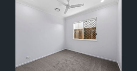 FAMILY LIVING IN WARNER - Photo 3