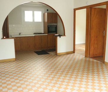 Location Maison 4 pièces 75m² - Photo 1