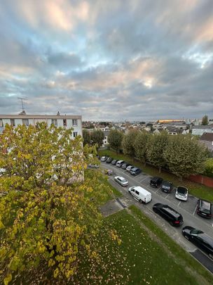 LOCATION : appartement de 3 pièces au BLANC MESNIL - Photo 1