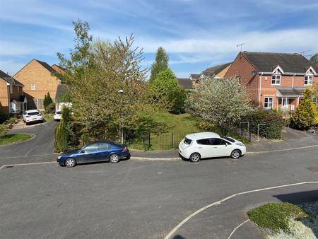 Rose Garth Close, Spital, Chesterfield - Photo 4