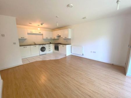 2 bedroom flat to rent - Photo 5