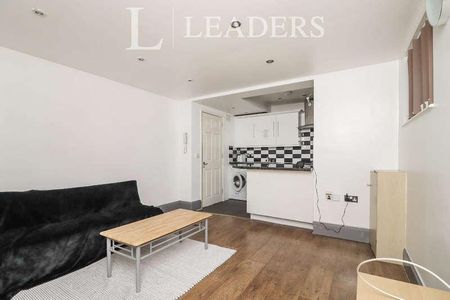 Dumfries Street - Bed Apartment, LU1 - Photo 2