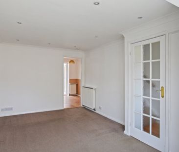 School Road - Photo 2