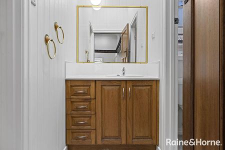Immaculate Queenslander in Prime Toowong Location - Photo 3