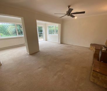 3 bedroom bungalow to rent - Photo 2