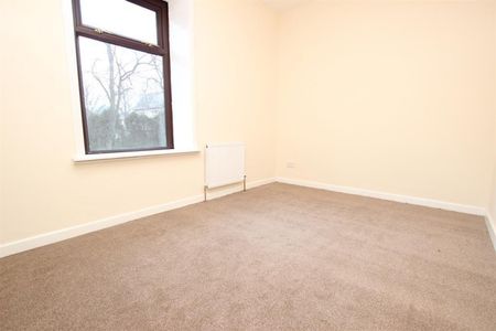 2 bedroom House To Let - Photo 2