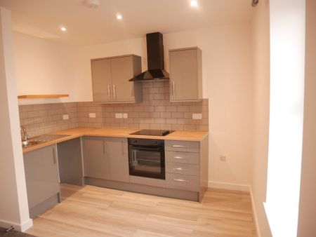 1 bedroom flat to rent - Photo 2