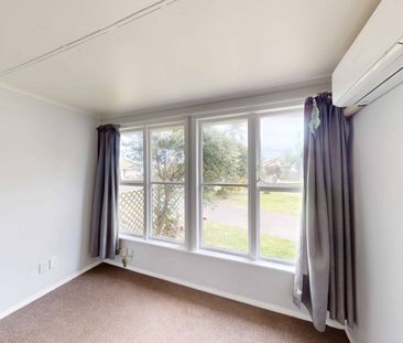 Castlecliff - 3 Bedrooms - Photo 2