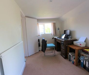 2 bedroom semi-detached house to rent - Photo 3