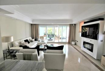 Casa o chalet de alquiler en Pintor Losada, 61, Lomas de Marbella Club