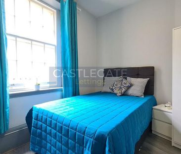 1 bedroom in a flat share to rent - Photo 6