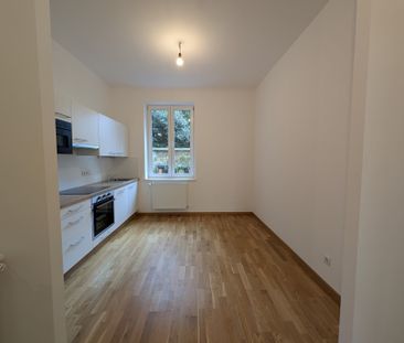 UNBEFRISTETER ERSTBEZUG: 2-Zimmer Altbau-Wohnung im Erdgeschoß in 1... - Photo 3