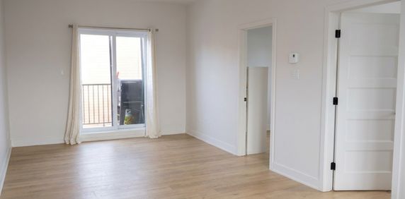4 1/2 à Louer Rigaud - Photo 2