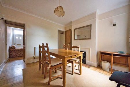 2 bedroom terraced house to rent - Photo 2