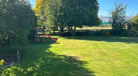 3 Bedroom Home available now - Photo 4