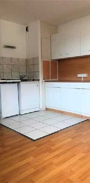 Location Appartement 1 pièce 31m² - Photo 2