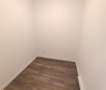 Fleetwood Village - Two Bedroom Plus Den - Photo 6