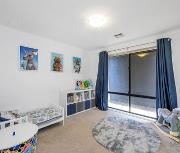 Expansive Family Home - Photo 6