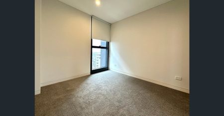 Nearly Brand New Two-bedroom Apartment with one study closed to homebush station!!! - Photo 4