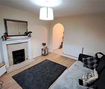 2 bedroom terraced house to rent - Photo 2