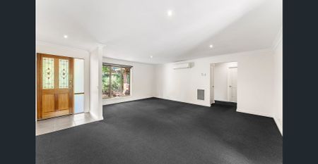 Large Single-Level Home! - Photo 5