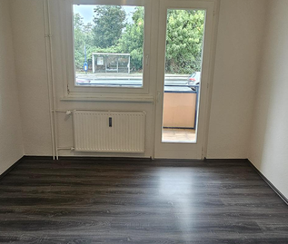 Renovierte 2-Zimmer-Wohnung mit Balkon! - Photo 1