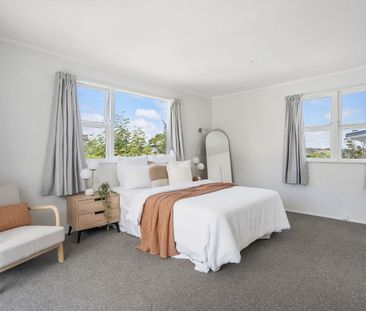 Large Family Home - Photo 4