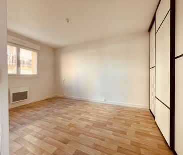 Location Appartement 2 pièces 44m² - Photo 2