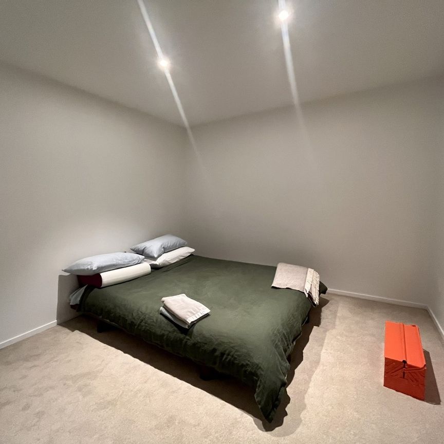 Modern 4-Bedroom Townhouse in Prime Grammar Zone Location - Photo 1