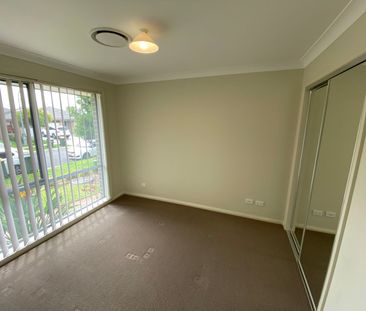 EASY LIVING! - Photo 1