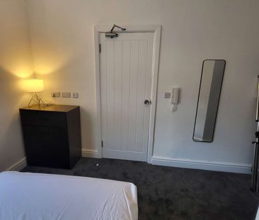 James Grove Room 2 (Double) - Photo 2