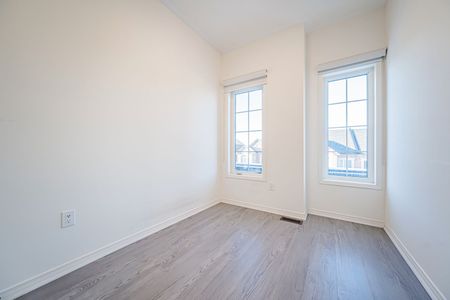 For Lease - 77 Ness Drive, Richmond Hill, Ontario - Photo 5