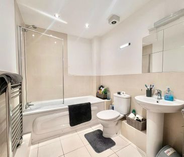 2 bedroom flat to rent - Photo 6