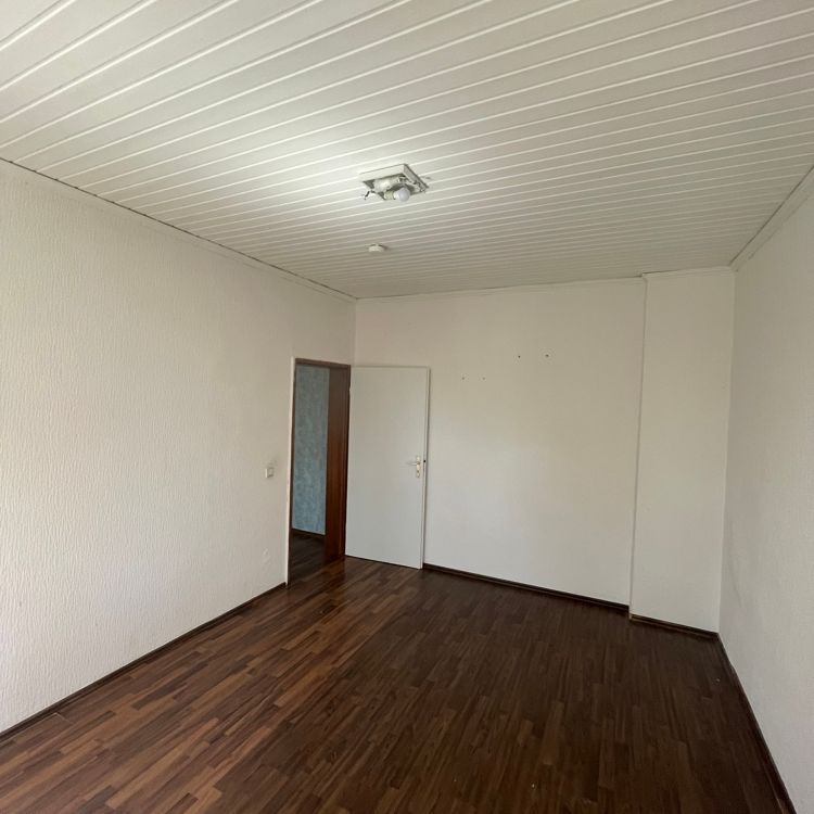 Gemütliche 2-Zimmer Wohnung mit Balkon zu vermieten! - Photo 1