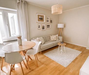 Charmante möblierte 2-Zimmer-Wohnung Ostendplatz - mit Balkon - Photo 2