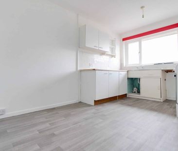 12, St. John Road, Wroughton, Swindon, SN4 - Photo 4