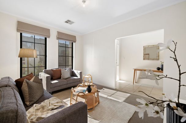 33 Macmillan Avenue, Mawson Lakes SA 5095 - House For Rent - $680 | Domain - Photo 1