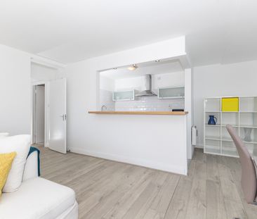 The Millennium Tower, Charlotte Quay Dock, Grand Canal Dock, Dublin... - Photo 2