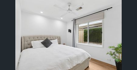 Stylish Beachside Living in a Quiet, Secure Location - Photo 3