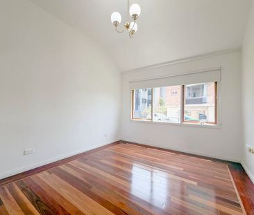 8 Rose Avenue, Neutral Bay NSW 2089 - House For Rent | Domain - Photo 5