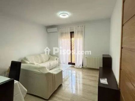 Piso en alquiler en Valdepeñas - Photo 2