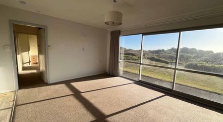 THREE BEDROOMS - WAITARERE BEACH - Photo 3