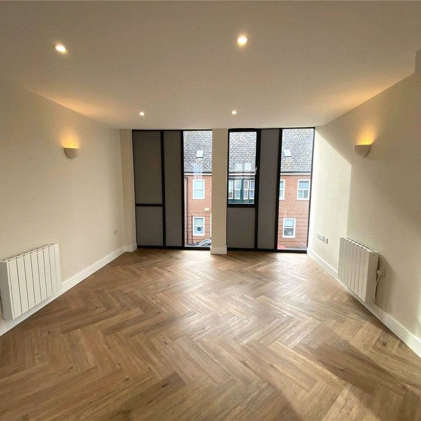 A delightful first floor, one bedroom apartment with outside space. - Photo 1