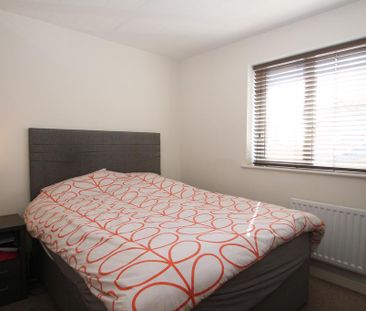2 bedroom terraced house to rent - Photo 3